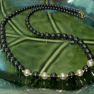 Beautiful 20” Genuine Hematite Beads & Glass Pearls Necklace